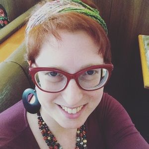 Meet your Posher, Annie